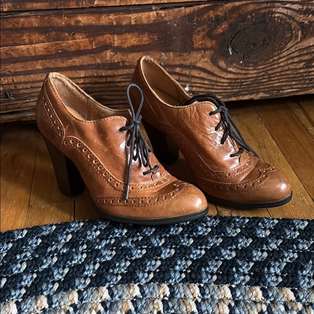 BORN Brown Leather Heeled Shoes